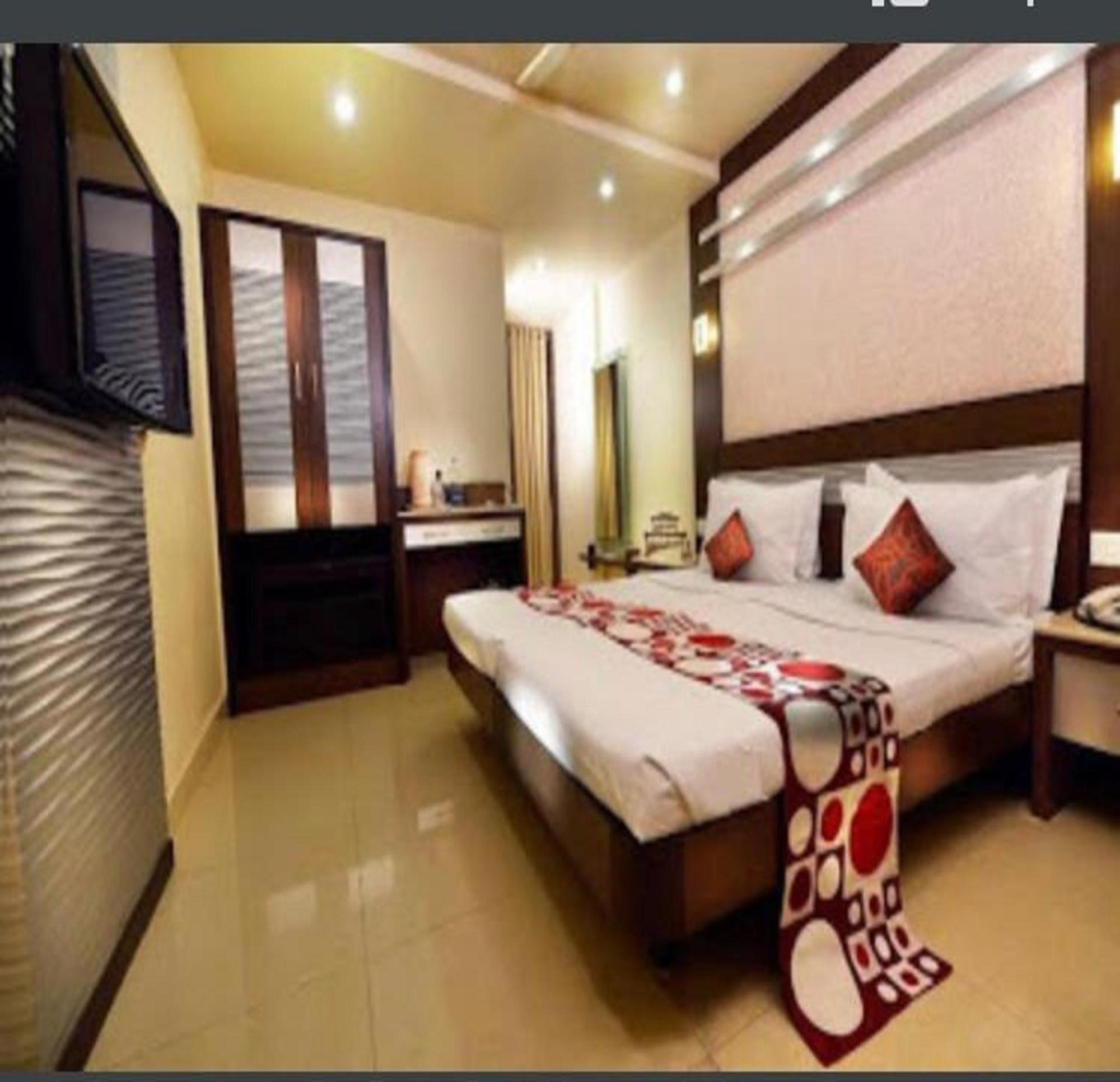 Navaratna Delight Coimbatore Exterior foto
